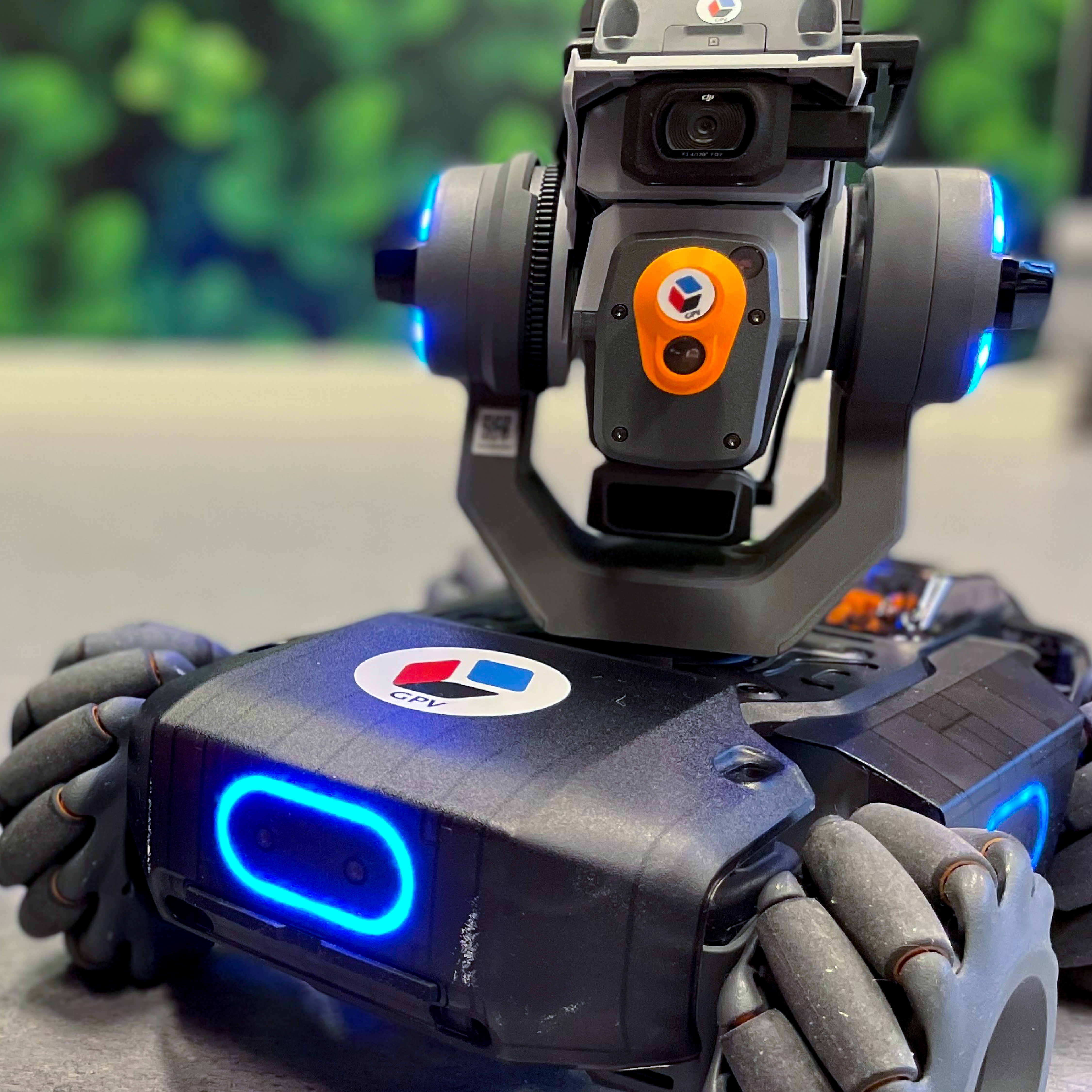 DJI RoboMaster S1 robot